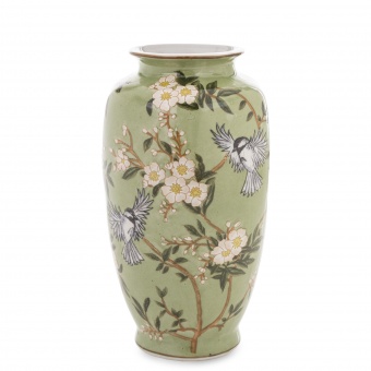 62f53dba90c37cbf576c73f2c05498a8-middle