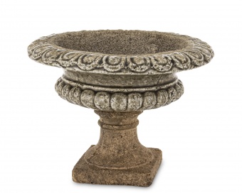 ce86729135bb13a1445ddec74a794f2b-middle