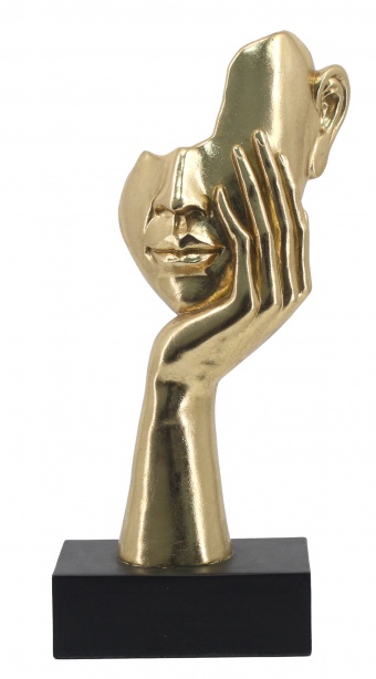 a6932c5aee16159a69d232f4ef46fe62-middle