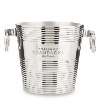 c6c1dfb198df51d250fb4e375166a7bc-middle